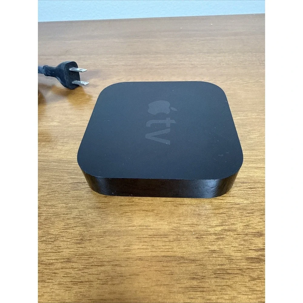 Apple TV 3rd Gen A1469 Black Streaming Player Console w/ Power Cord NO REMOTE